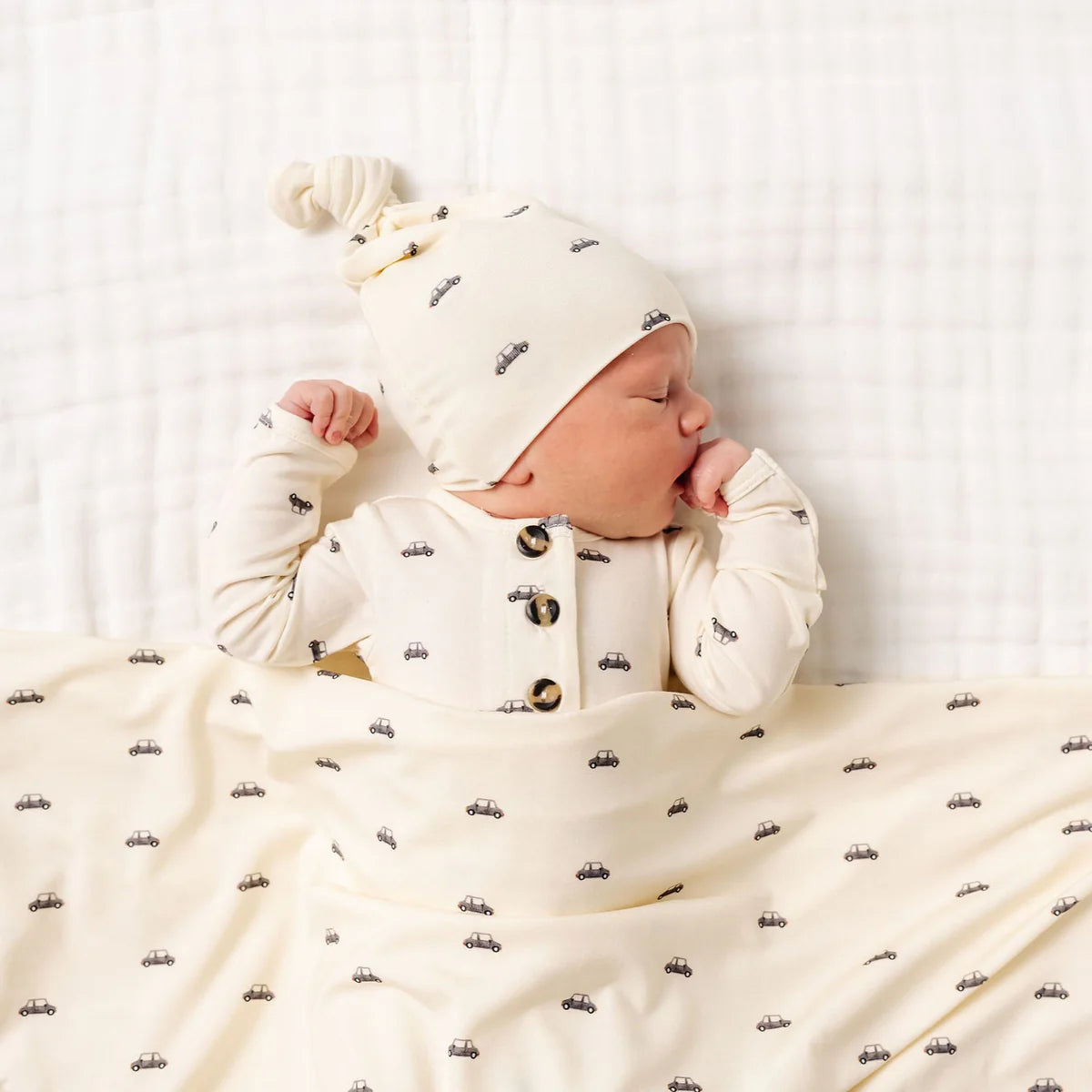 Lou Lou Cooper Cars Knotted Gown - NB -3m