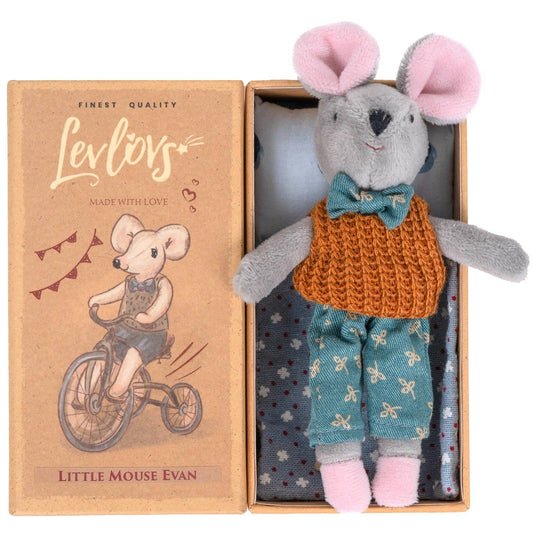Mouse Evan  in a Box Bedding + Accessories