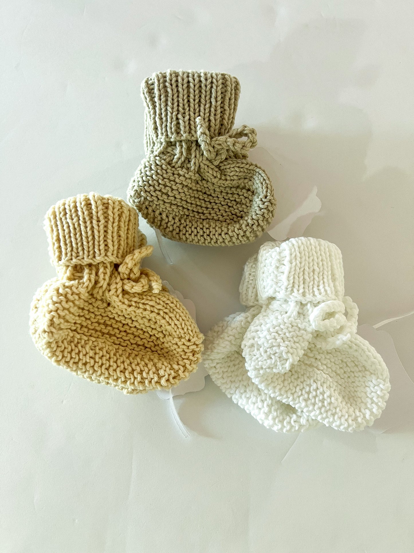 Hand Knitted - Newborn Baby Slippers - 100% Organic Cotton (3 Colors)