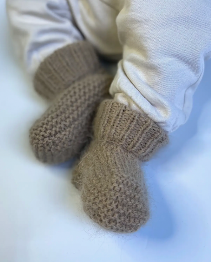 Hand Knitted - Newborn Baby Slippers - 100% Organic Cotton (3 Colors)