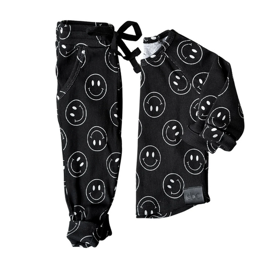 Organic Ribbed Black Smiley Set